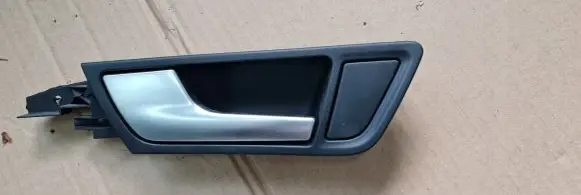 Audi Q5 SQ5 Front door interior handle 8R0837019