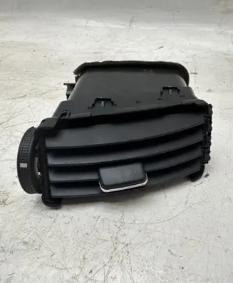 Toyota Corolla Verso AR10 Dashboard side air vent grill/cover trim 6556434010 5567064010 5568064020
