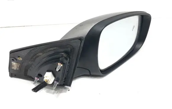 Hyundai Elantra Front door electric wing mirror
