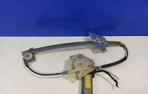 Volvo S40, V40 Front door electric window regulator 30652184