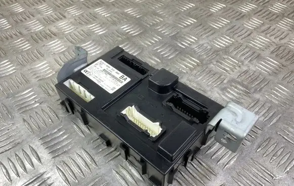 Infiniti QX80 Other control units/modules 284B15ZM0A