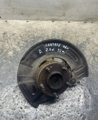 Hyundai Santa Fe Front wheel hub