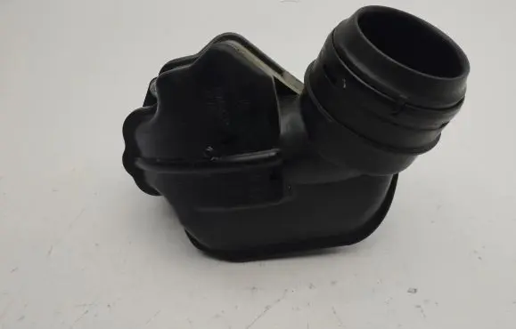 Intake resonator