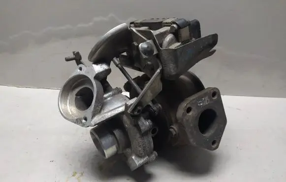 BMW 1 E81 E87 Turbo 7792412E GT1749V 7417857S