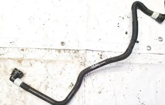 Tesla Model Y Engine coolant pipe/hose