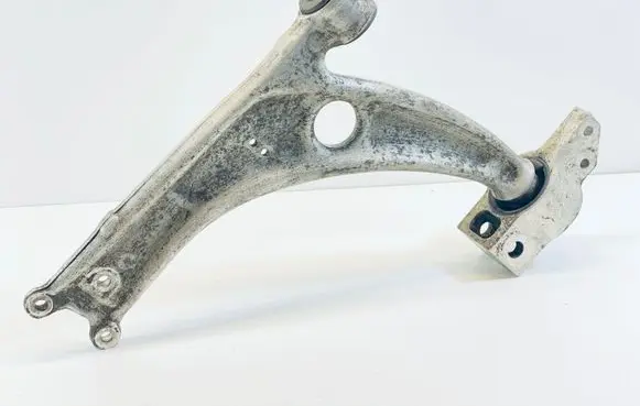 Volkswagen PASSAT B6 Front lower control arm/wishbone 3C0407153B 3C0199231A 1K0407182A