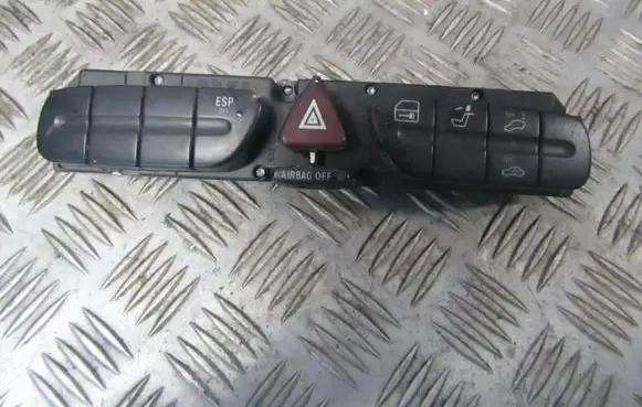 Mercedes-Benz C W203 Hazard light switch 2038216258 20415686001