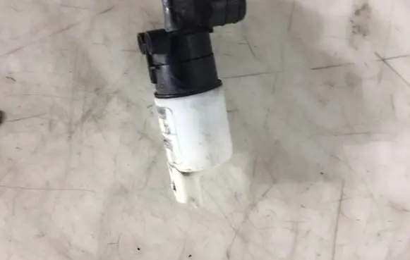 Citroen Berlingo Windscreen/windshield washer pump 9641553880 9641553980
