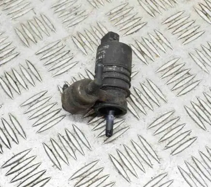SsangYong Kyron Windscreen/windshield washer pump 90586762