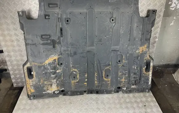 Peugeot 2008 II Center/middle under tray cover 9847061180