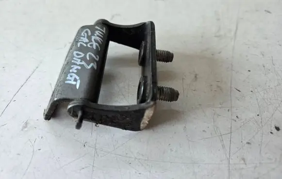 Nissan Juke II F16 Tailgate/trunk/boot hinge 90400EY10A