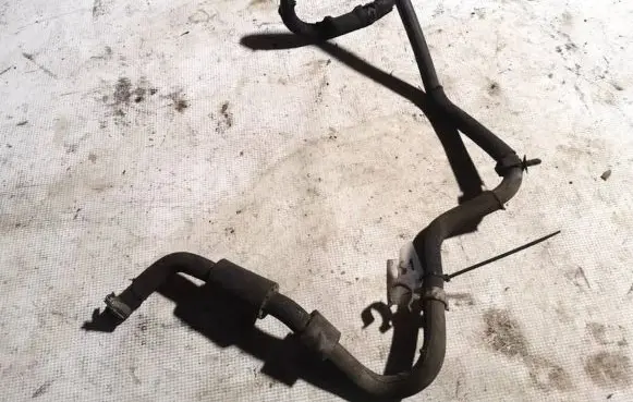 Audi Q7 4L Engine coolant pipe/hose 7l8422896