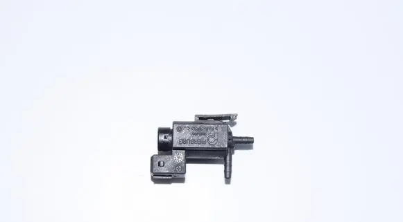 BMW 5 E39 Turbo solenoid valve 1742712