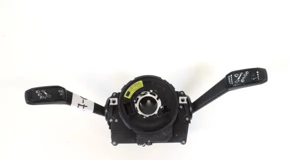 Volkswagen Touareg III Indicator stalk 760953507