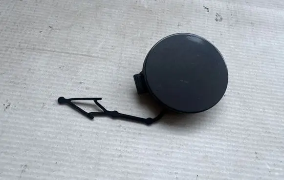 Volkswagen Golf VIII Front tow hook cap/cover 5H0807241