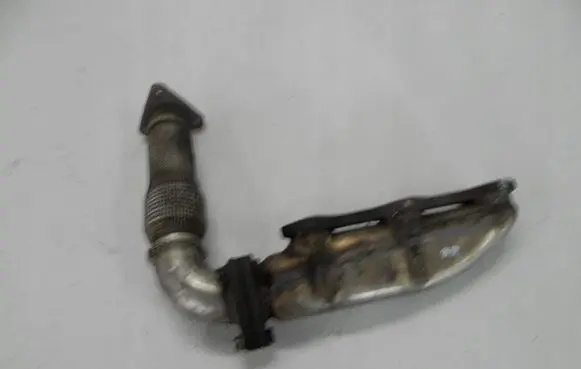 Volkswagen PASSAT B5.5 Exhaust manifold 