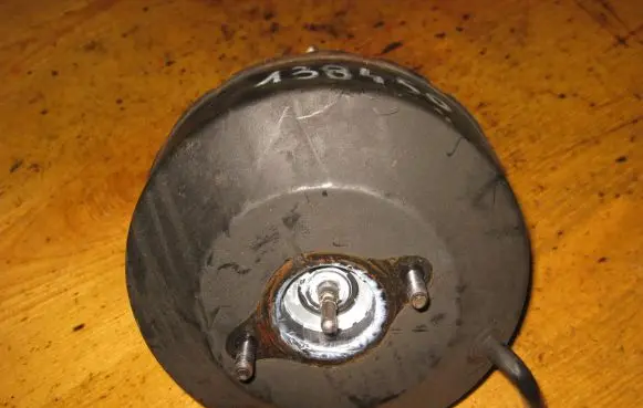 KIA Pride Brake booster