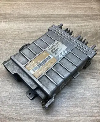 Audi 80 90 B3 Engine control unit/module ECU 893907404PA 0261200242