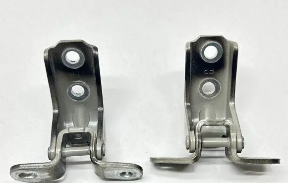 KIA EV6 Front door hinge set A046057