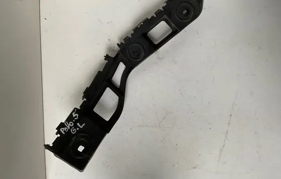 Volkswagen Polo V 6R Rear bumper mounting bracket 6R6807393A M8429