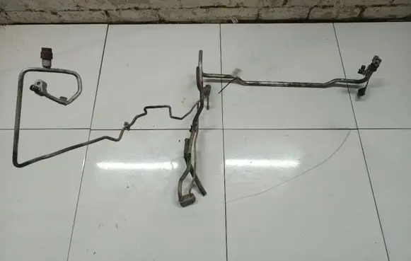 Air conditioning (A/C) pipe/hose