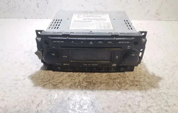 Dodge Caliber Radio/CD/DVD/GPS head unit P0506462AA