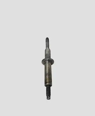 Mazda CX-7 Fuel Injector clamp holder