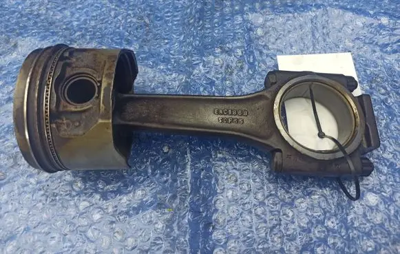 Jaguar XJS Piston with connecting rod EAC1868 SDF55 EBC4134
