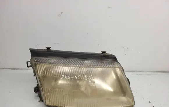 Volkswagen PASSAT B5 Headlight/headlamp 205079B