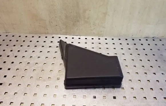 Subaru Outback Fuse box cover MB502000B