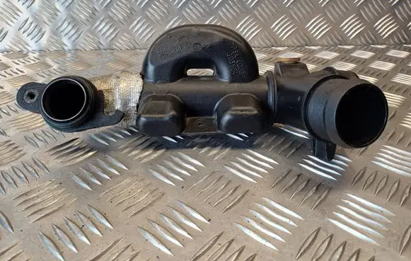 Intercooler hose/pipe