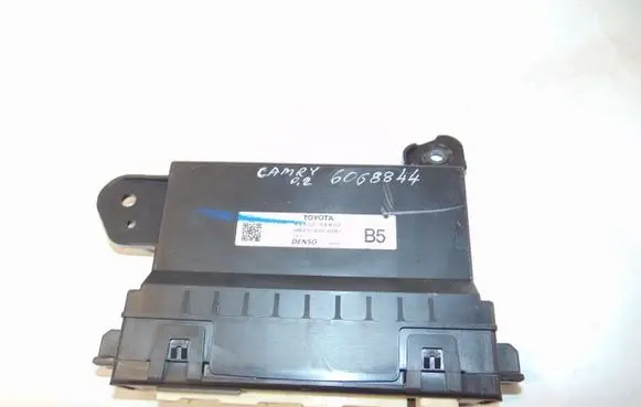 Toyota Camry VIII XV70 Air conditioning/heating control unit 8865006840 8865006B50