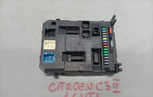 Citroen C3 Fuse box set 9664983180