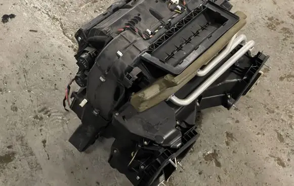 BMW 5 E60 E61 Interior heater climate box assembly 7074415 10938414 6422