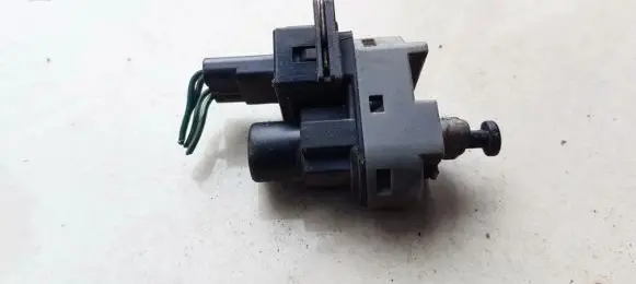 Ford Mondeo Mk III Brake pedal sensor switch 1S7T13480AA 1S7T-13480-AA