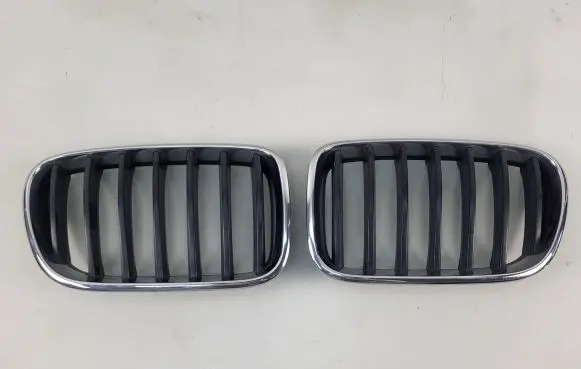 BMW X3 F25 Front bumper upper radiator grill 7210725 7210726