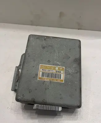 Mitsubishi Pajero Gearbox control unit/module MR176235 MB010871 MR01087194b