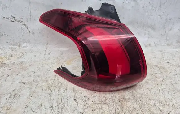 Peugeot 2008 I Rear/tail lights A9X0E972