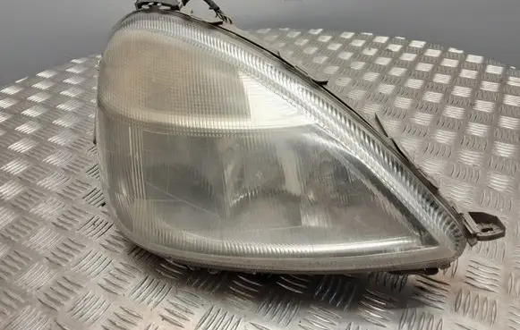 Mercedes-Benz A W168 Headlight/headlamp A1688201061