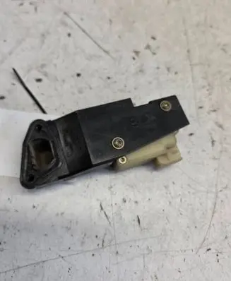 Volvo S80 Fuel tank cap lock motor 9483311