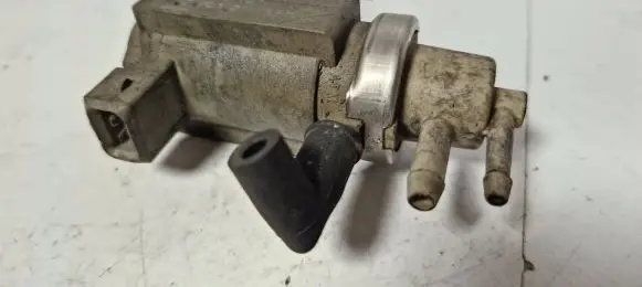 Volkswagen PASSAT B5 Turbo solenoid valve 906627