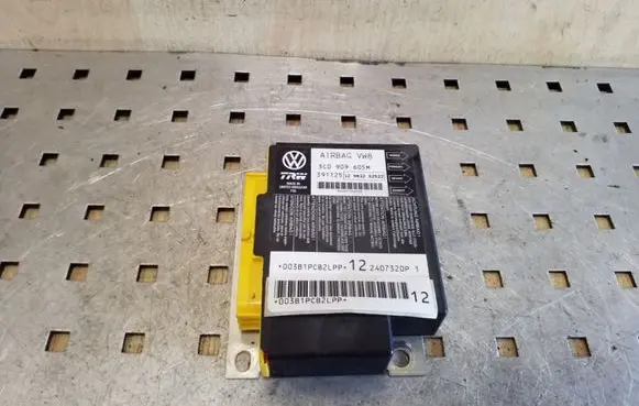 Volkswagen PASSAT B6 Airbag control unit/module 3C0909605M