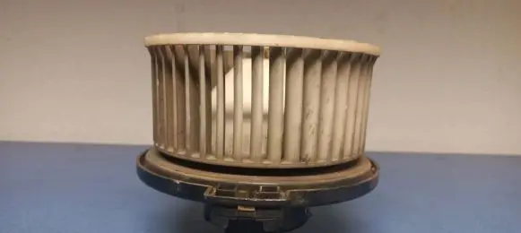 Mitsubishi Space Wagon Heater fan/blower 194000
