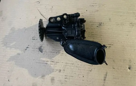 Renault Trafic III (X82) Oil pump 150001650R