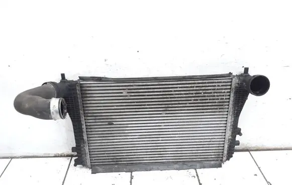 Volkswagen PASSAT B6 Intercooler radiator 3C0145805G