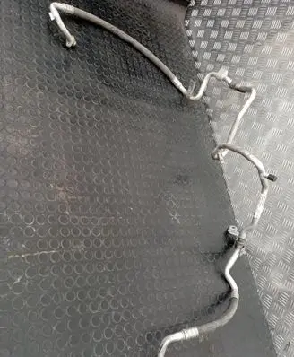 Opel Vivaro Air conditioning (A/C) pipe/hose 93868381 924804100R 924804190R