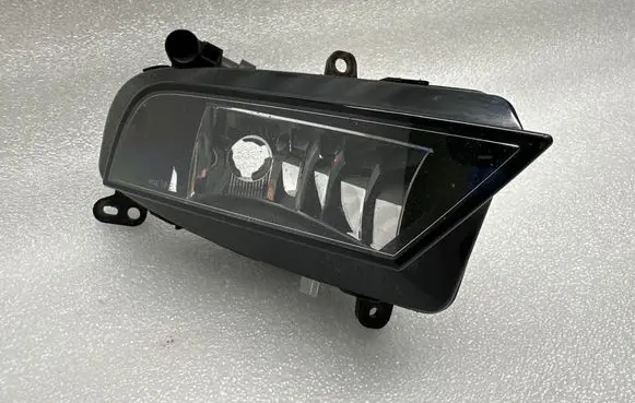 Audi A4 S4 B8 8K Front fog light 8K0941700B 1NE01083206 0108320600720872