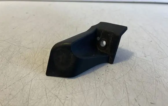 Audi A5 Fender mounting bracket 8W6821232A