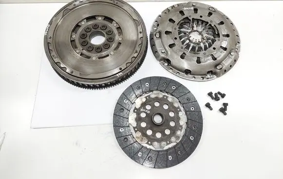 Volvo V70 Clutch set kit 324033010 95181711137 124020310