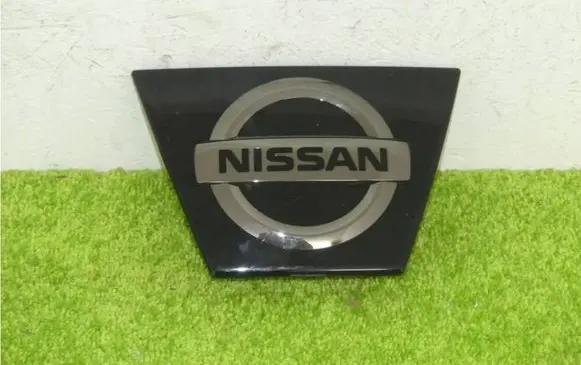 Nissan Micra K14 Manufacturer badge logo/emblem 62890-5FA0B